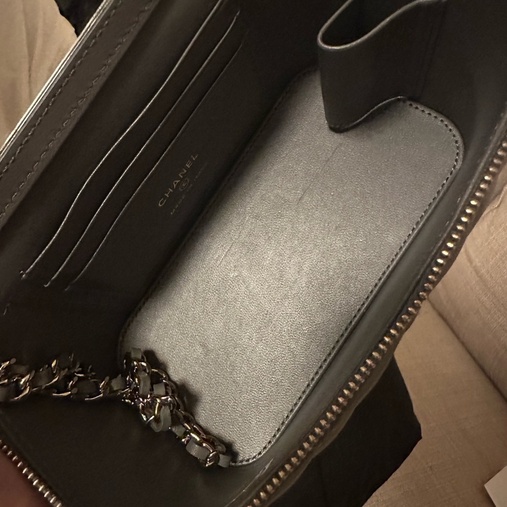 SOLD！100% AUTH Chanel vanity case top handle with chain - Picture 9 of 12